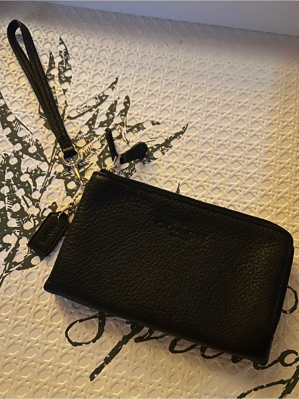 Coach Black Pebbled Leather Zip Wrist Pouch (Excellent Condition)